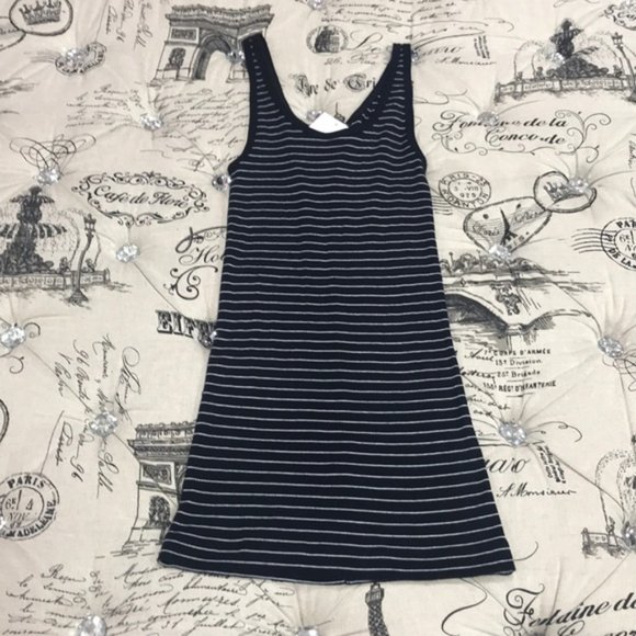 Vince Favorite Striped Ribbed Tank - Picture 3 of 5